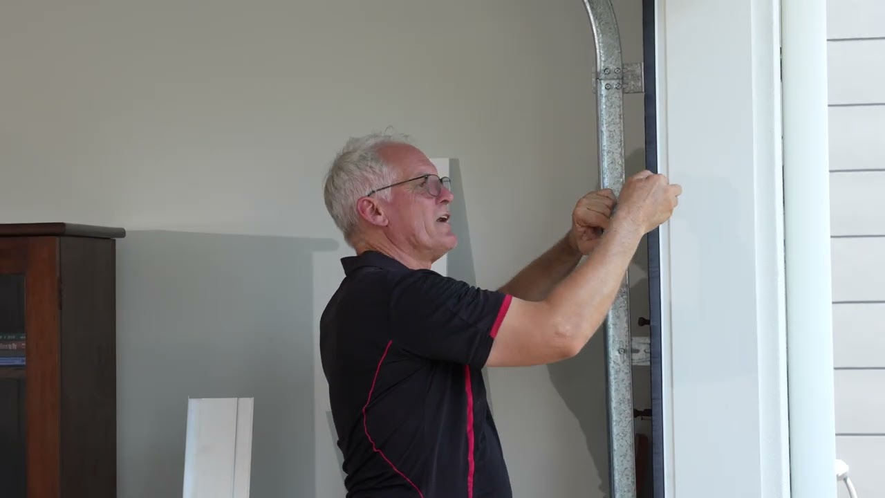 Garage Door Seal Installation in Australia &mdash; Step-by-Step Guide by a Builder
