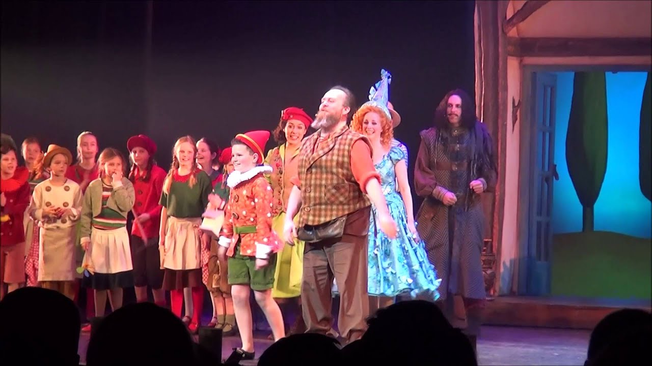 Laatste slotapplaus Pinokkio de sprookjesmusical @efteling