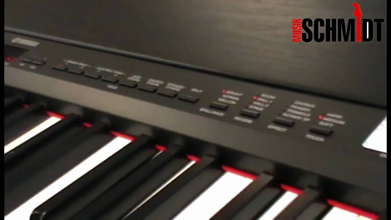 Yamaha P-155 B