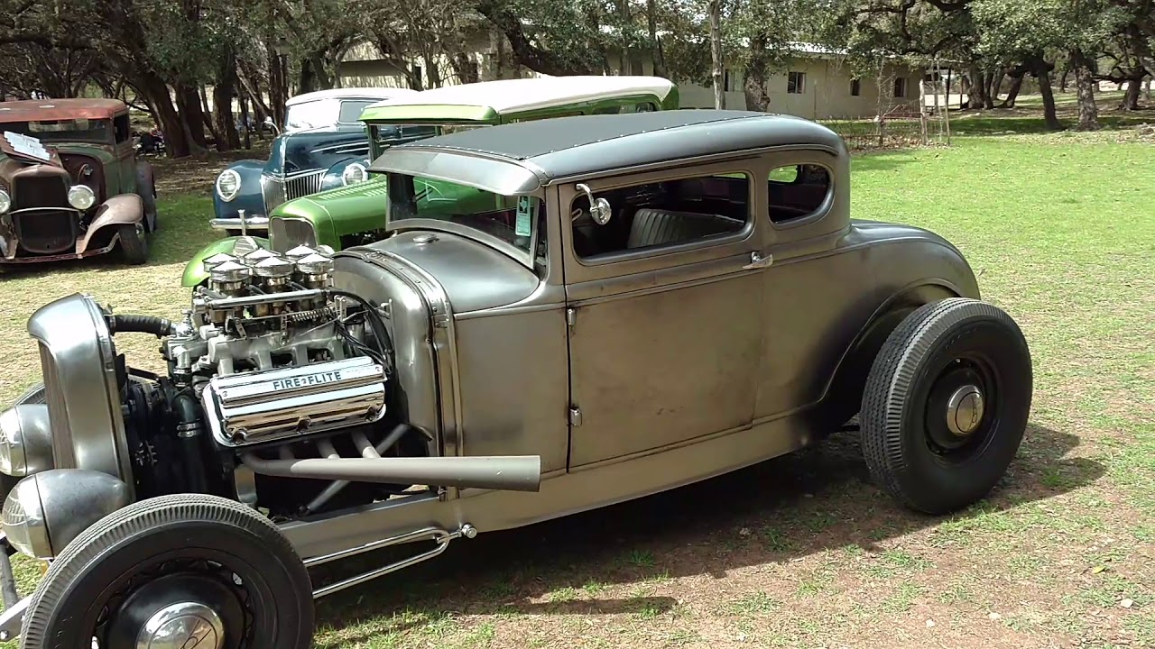 Прогулка по первому ежегодному шоу Hot Rod Showdown