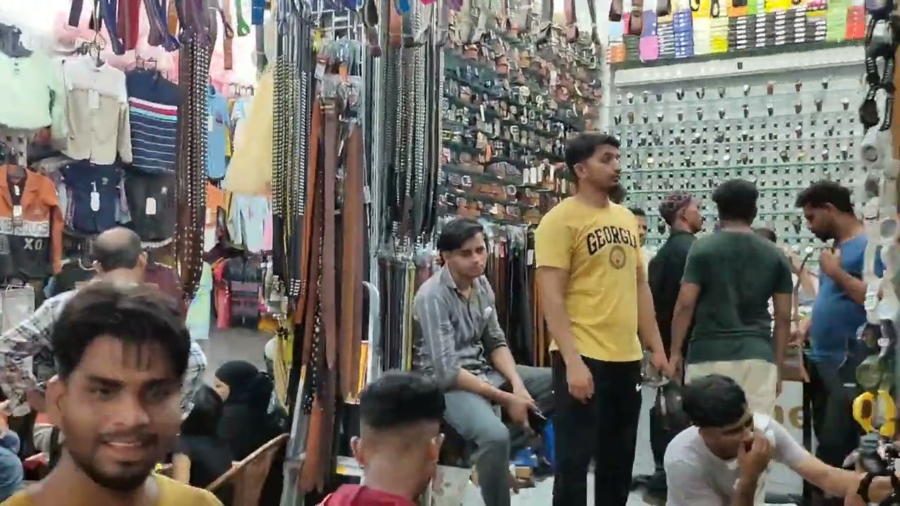Eid Shopping Market Road Na 3 Govandi Very Croud Public #vlog #eid #eidwithedhi