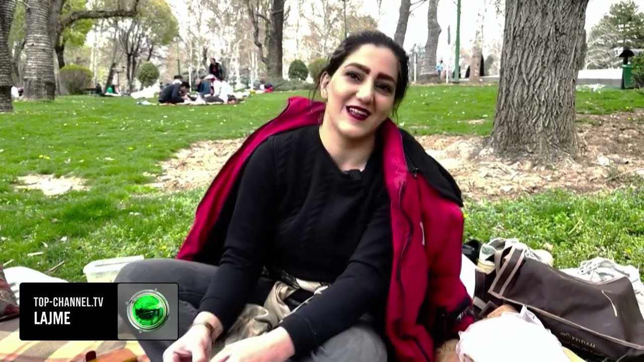 Top Channel/ Lufta nuk ndalon &ldquo;jet&euml;n&rdquo;: Iranian&euml;t e festojn&euml; dit&euml;n e fundit t&euml; Novruzit n&euml; park!
