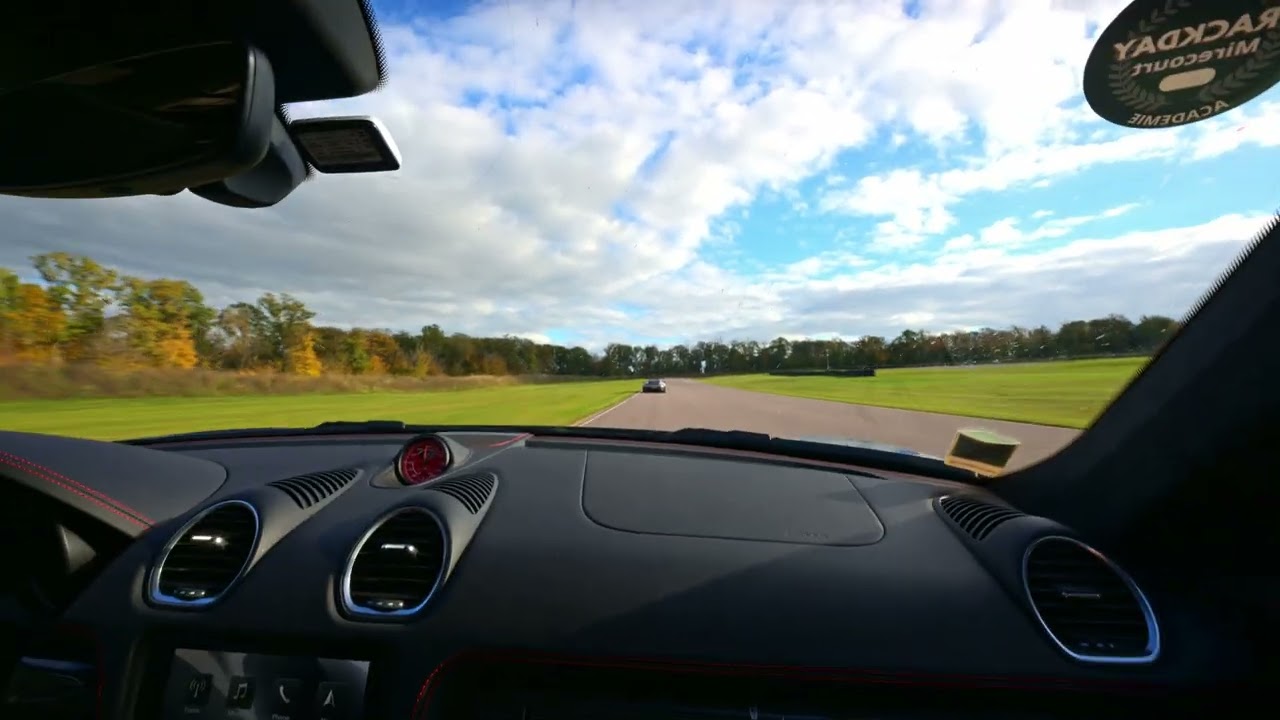 Balade au circuit de Mirecourt en 718 GT4 et 992 GT3RS @Gautonwheels