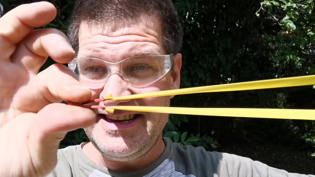 Kurzanleitung - wie benutzt man die Schleuder- mit Bushcrafter, im RH-Abenteuercamp