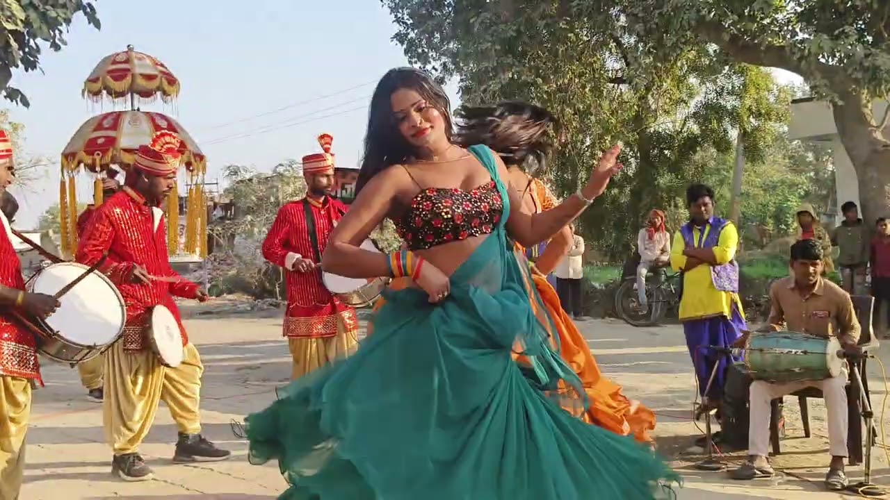 मंजीत बैंड डांडी चट्टी कोपागंज मऊ मोबाइल 9616515314