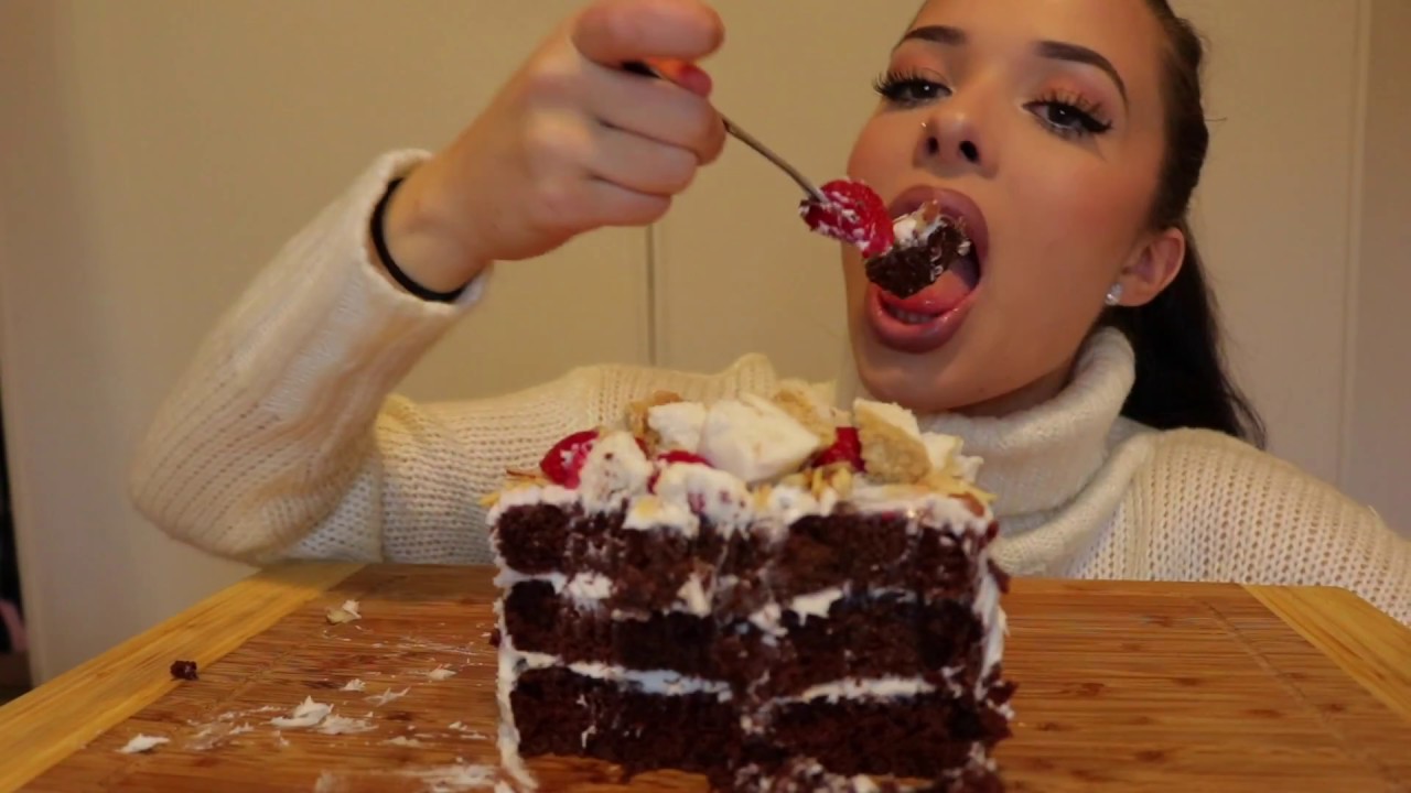 Chocolate cake mukbang (eating show)