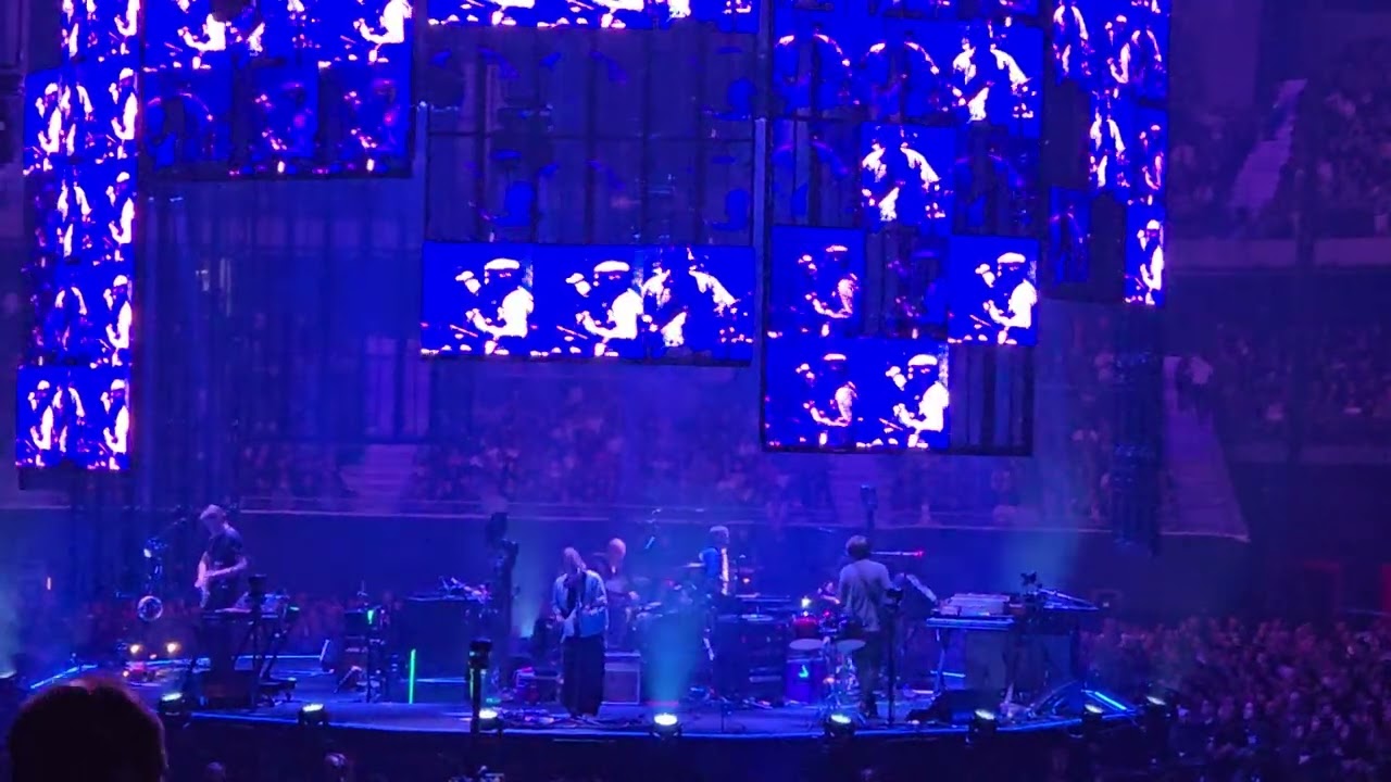 Radiohead - Airbag LIVE | Madrid Concert 2nd date Movistar Arena | November 5, 2025 |  FULLHD