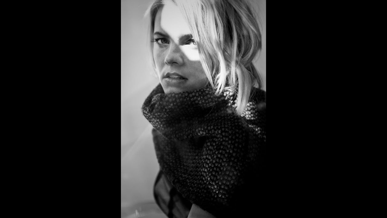 Ania - Dorosłość oddać musisz albo niepewność