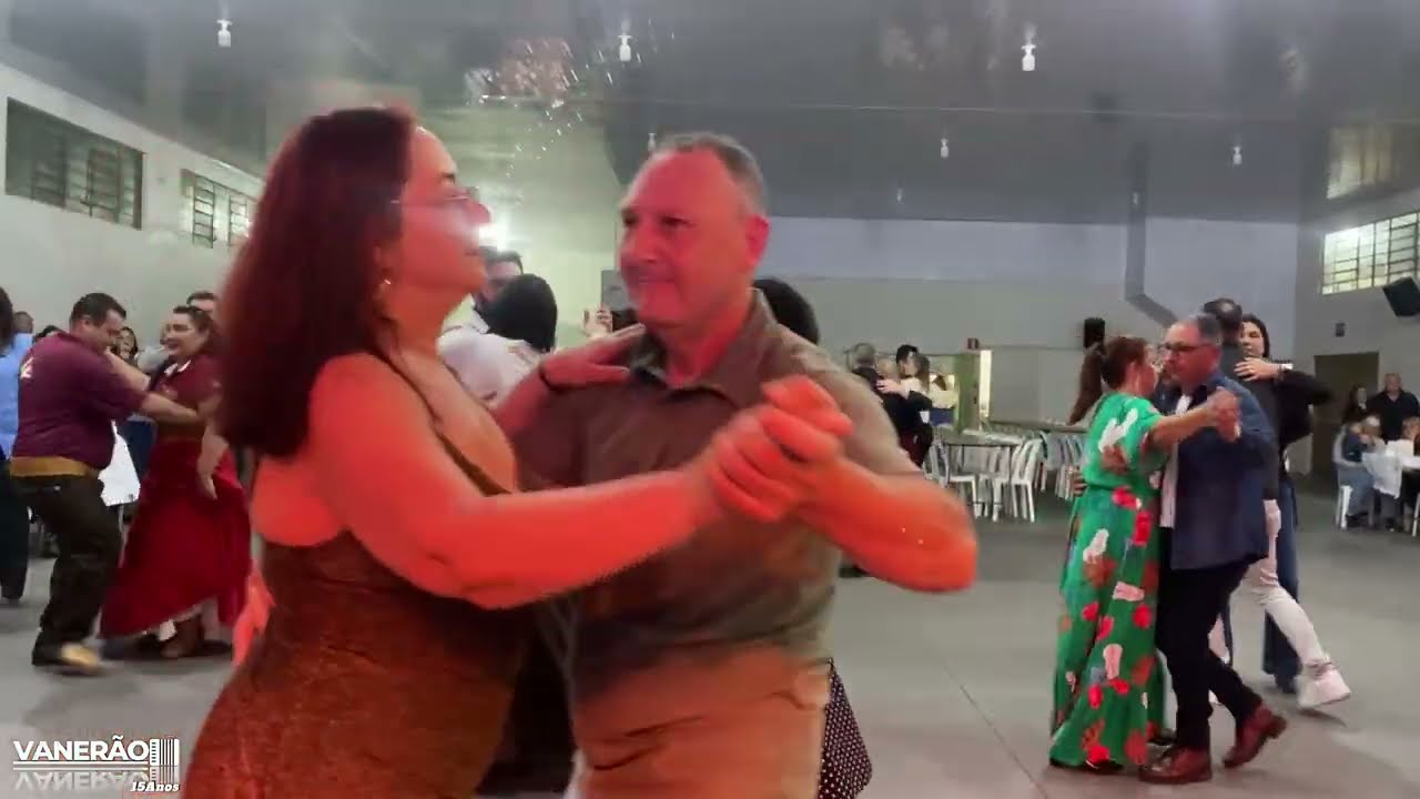 Baile ao vivo - Grupo Vanerão na festa da Família Santos em Caxias do Sul - Parte 2