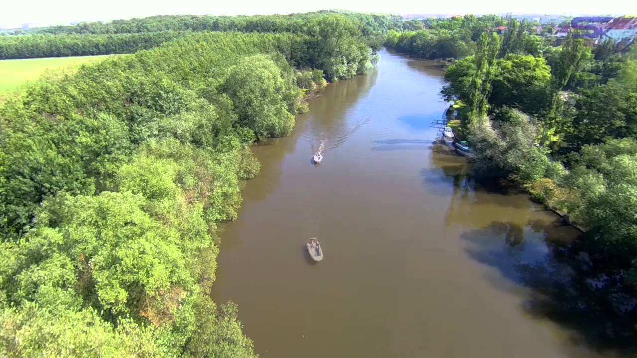Wehr zur Rabeninsel an der Saale in Halle