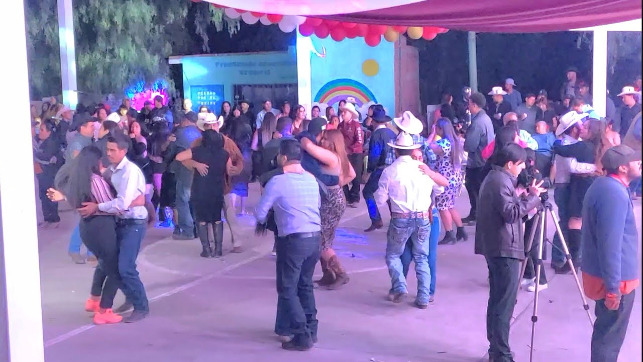 Así se mueve el bote aquí en mi rancho. 