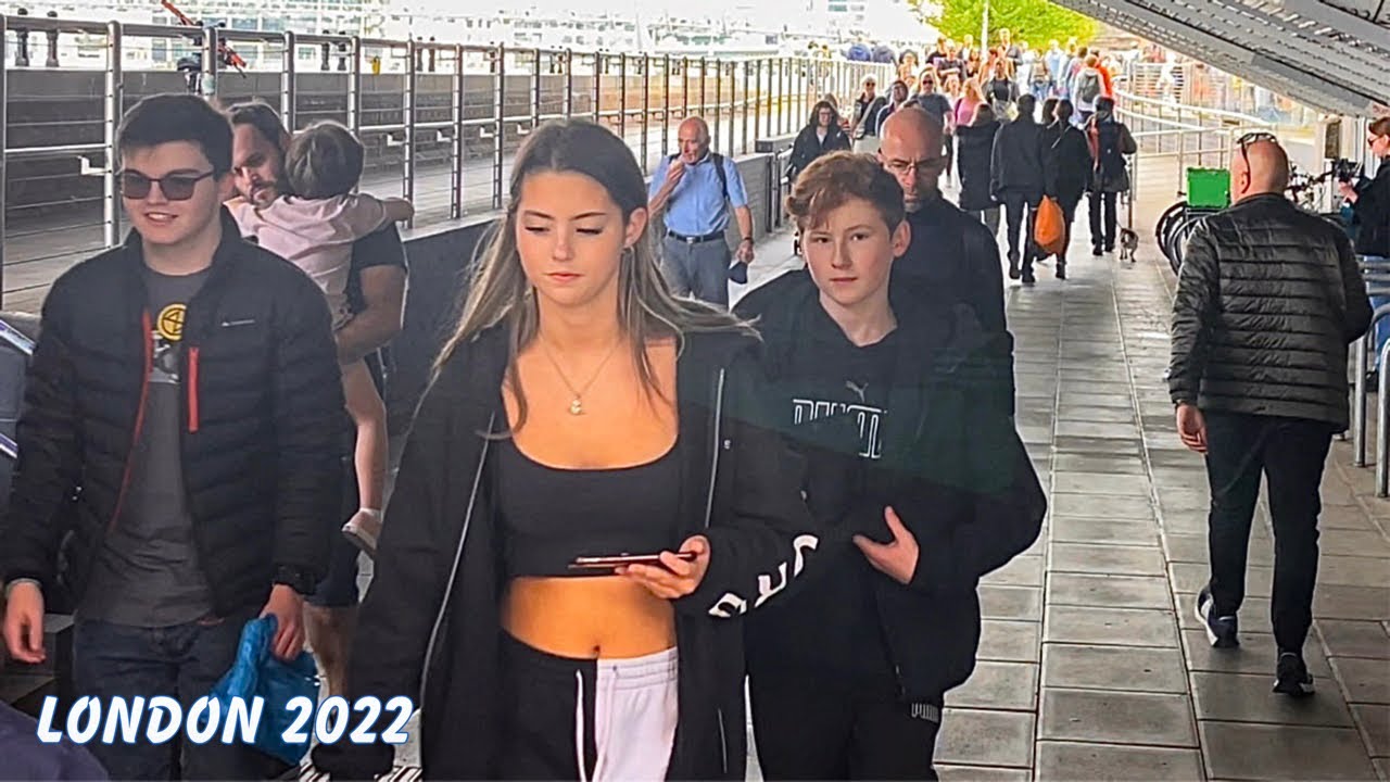 London Spring Walk 2022 | Easter Holiday Season In London, Super Busy Tourist Attractions |London 4k