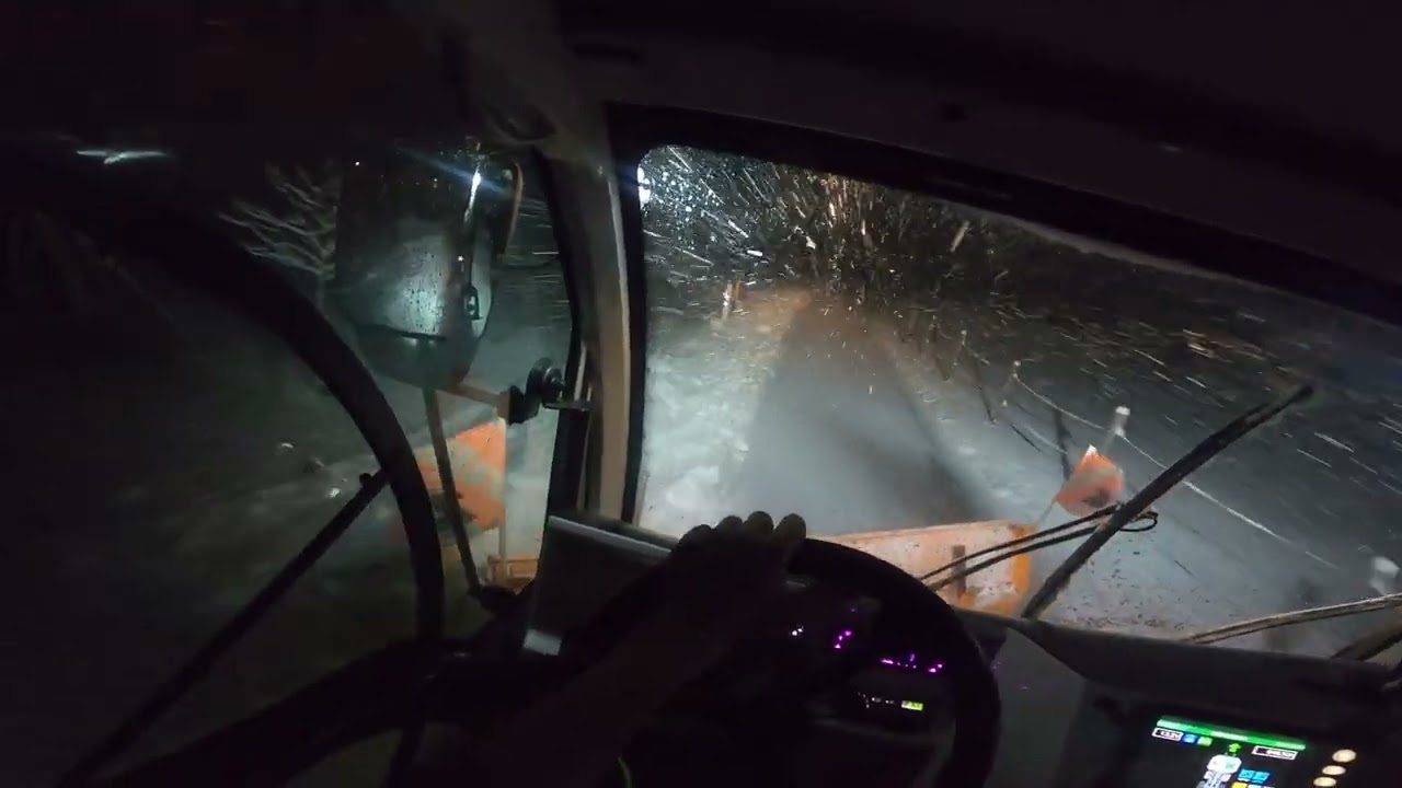 ❄️Winterdienst POV❄️Schneeräumung 🌨️Schiltrac Swisstrans🚍🌨️