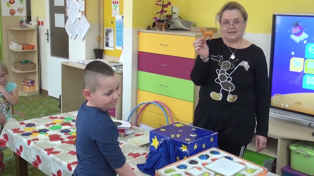 Hodina rusínskeho jazyka vo večernej škole RsJ v MŠ Budovateľská Snina, p. uč. Svetlana Lučkaničová