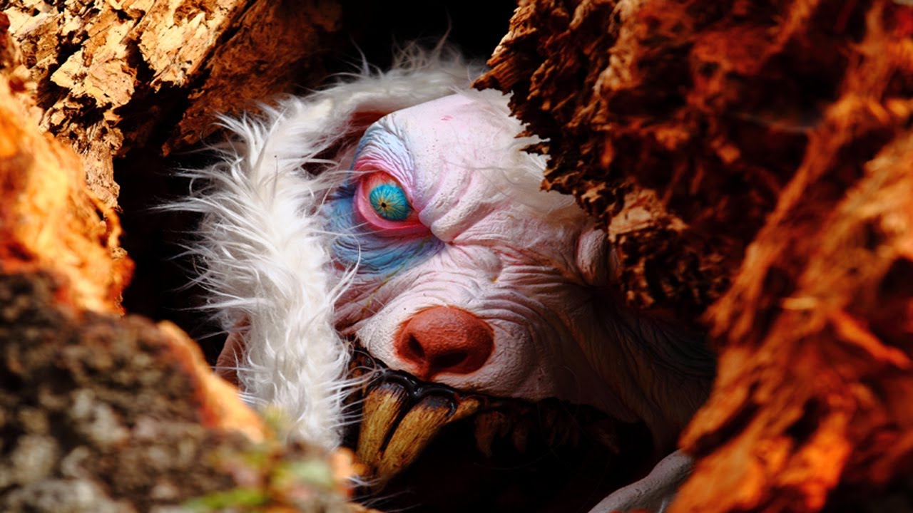 Giant Scary Bunny Surprise: Tree Trunk Terror!