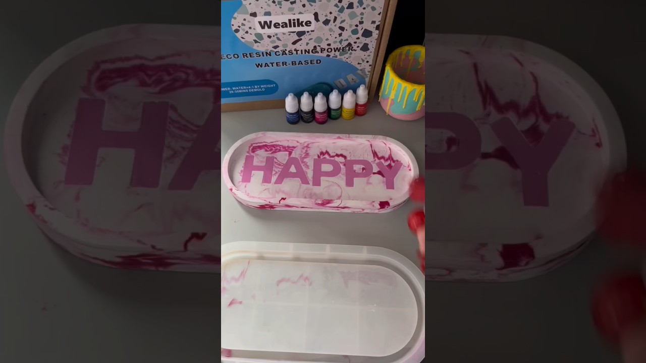 Eco resin powder Trinkets tray #ecoresin #diytray