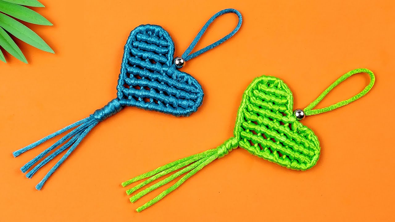 Super Easy Paracord Lanyard Keychain | How to make a Paracord Key Chain Handmade DIY Tutorial #42