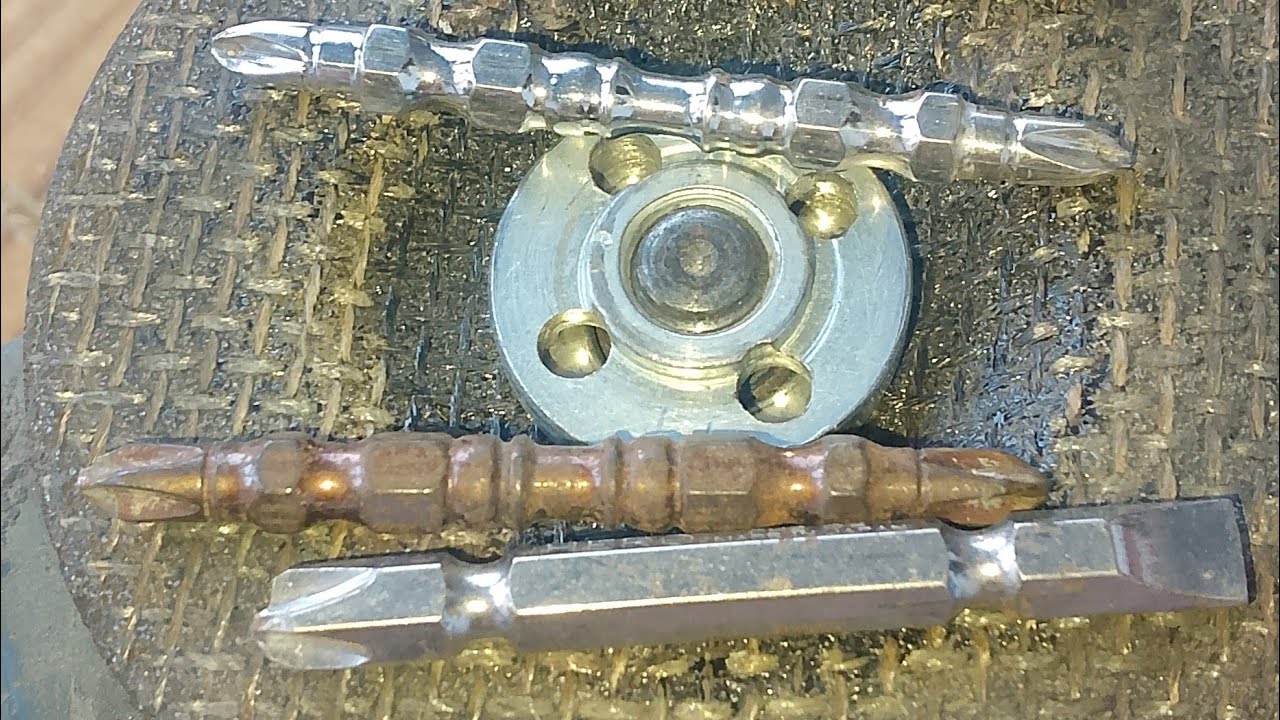 A brilliant idea from the welder,! Turning a screwdriver head into a million dollar tool