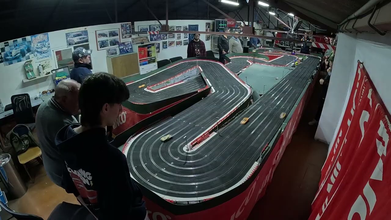 CARRERA DE CLÁSICOS EN SLOT AXARTEAM EL 21 02 2026 3 PARTE