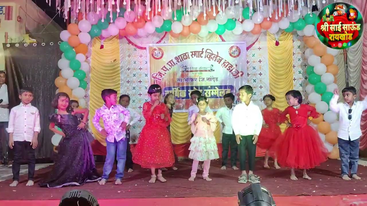 छोटा बच्चा जान से प्यारा आंख दिखाना रे डुबि डुबि डुबि डम डम...
