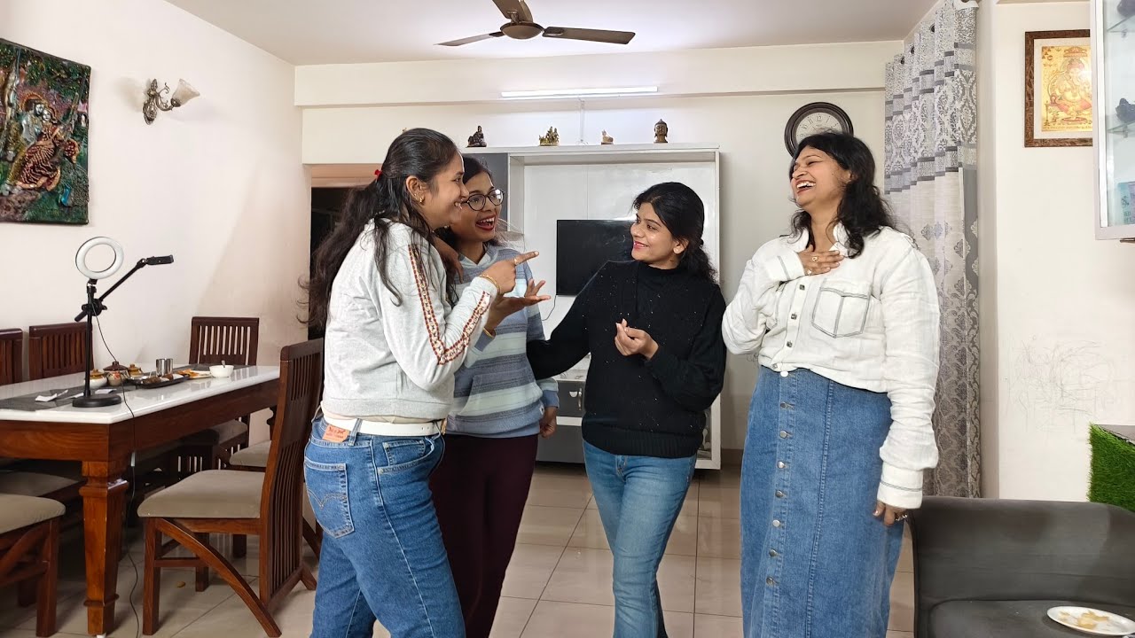 Vlog | New Vlog With Friends | Friends get-together | Mini Kitty ☺️🎉 