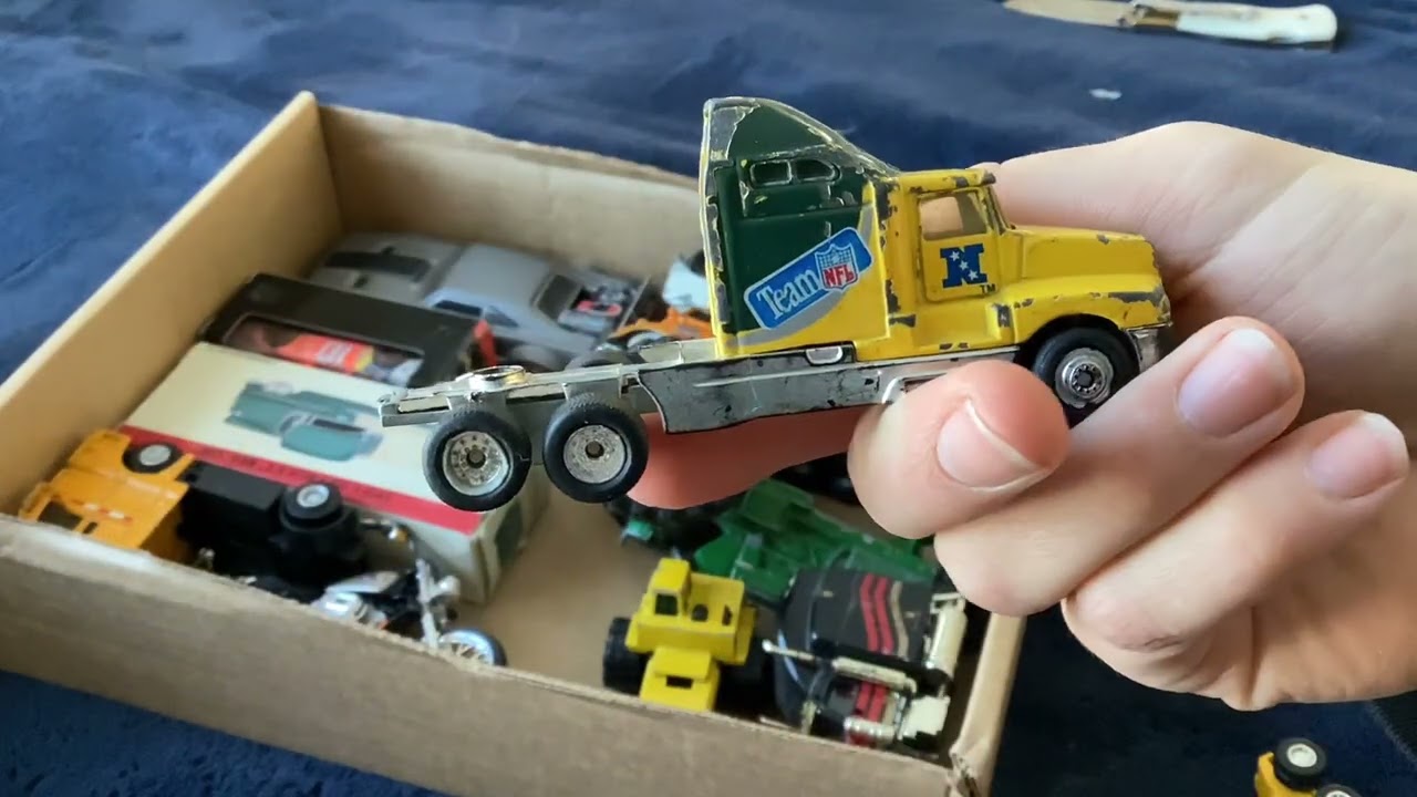 Unboxing 5lbs of diecast part 1