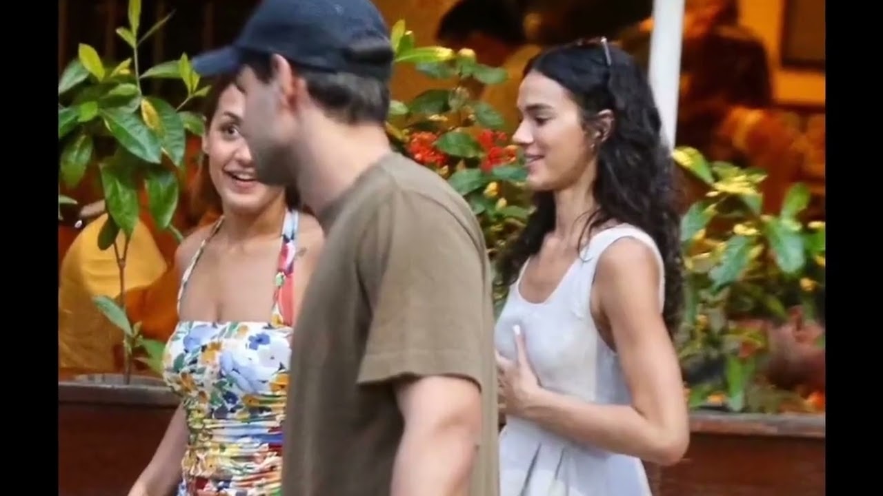 Bruna Marquezine curte almoço de domingo com amigos no Rio