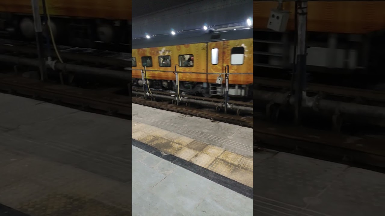 #railvlogs #railwaytravellingvideo #dailyvlogs #shorts