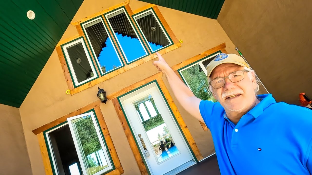 ВНЕШНИЙ ТУР ДОМА + Как мы проводим день, работая над новой недвижимостью 🏡🌲