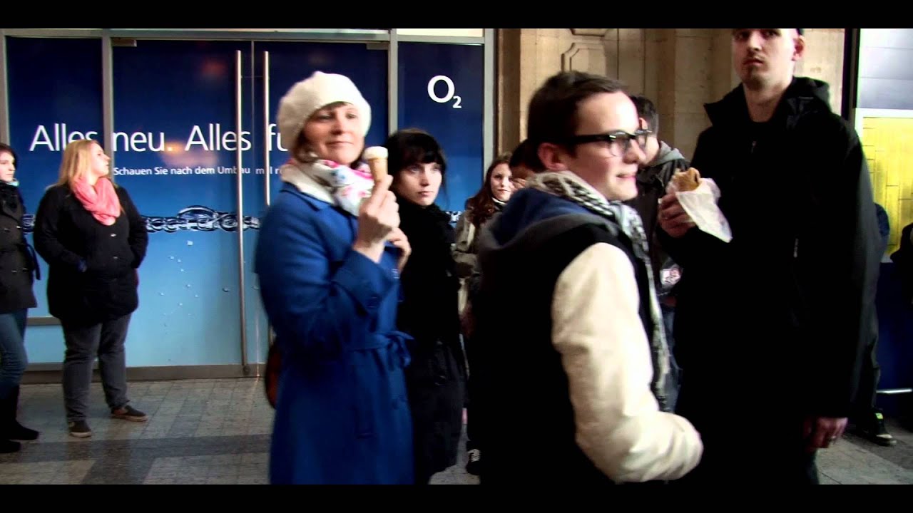 Freezer Flashmob 2012/04/01 Leipzig Hauptbahnhof