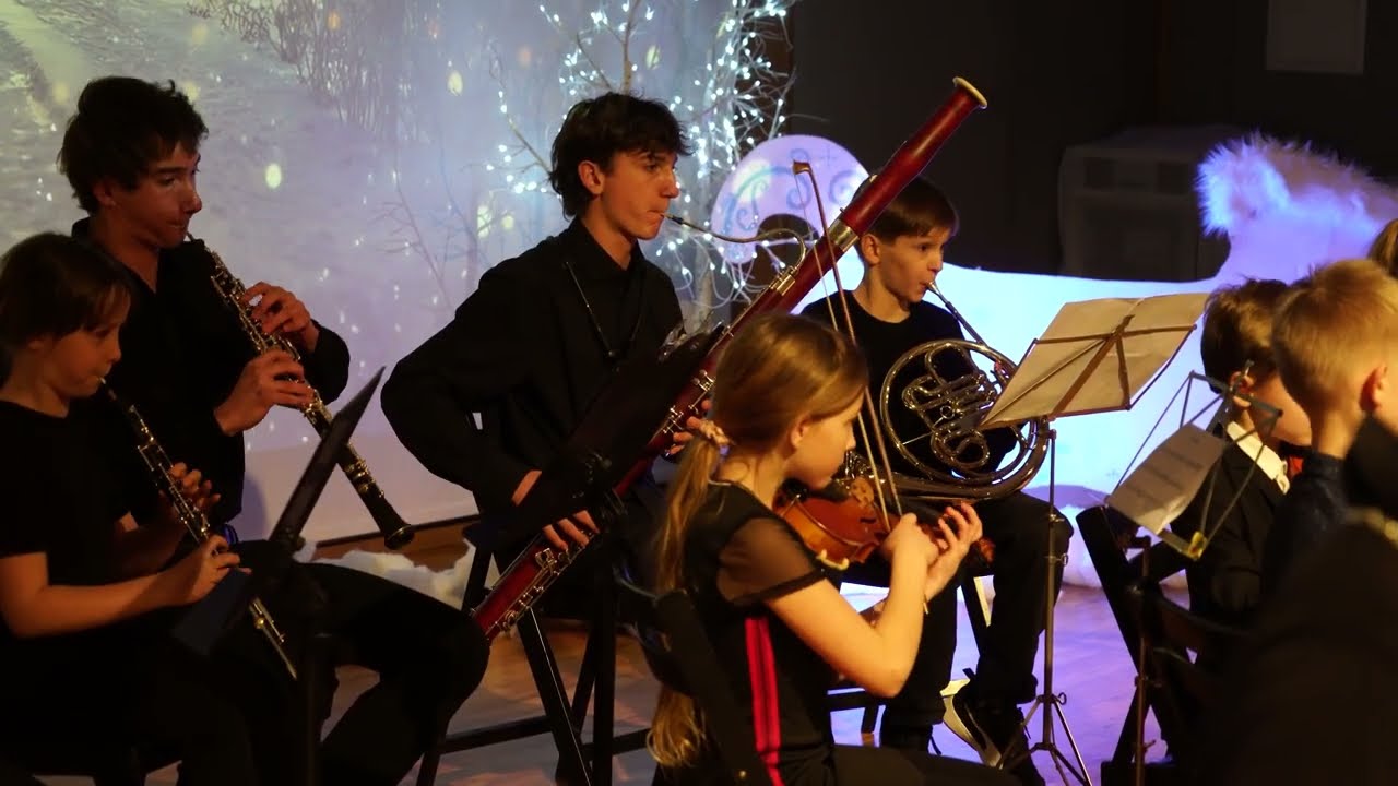 Orkiestra absolwentów Społecznego Przedszkola Artystycznego Fundacji im. K. Rudkowskiej w Katowicach