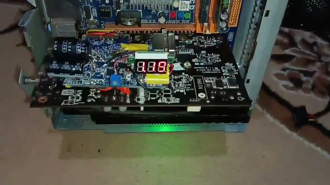 Frankenstein Graphic card with external VRM Mod (literally) MSI Radeon R6670 1GB DDR5