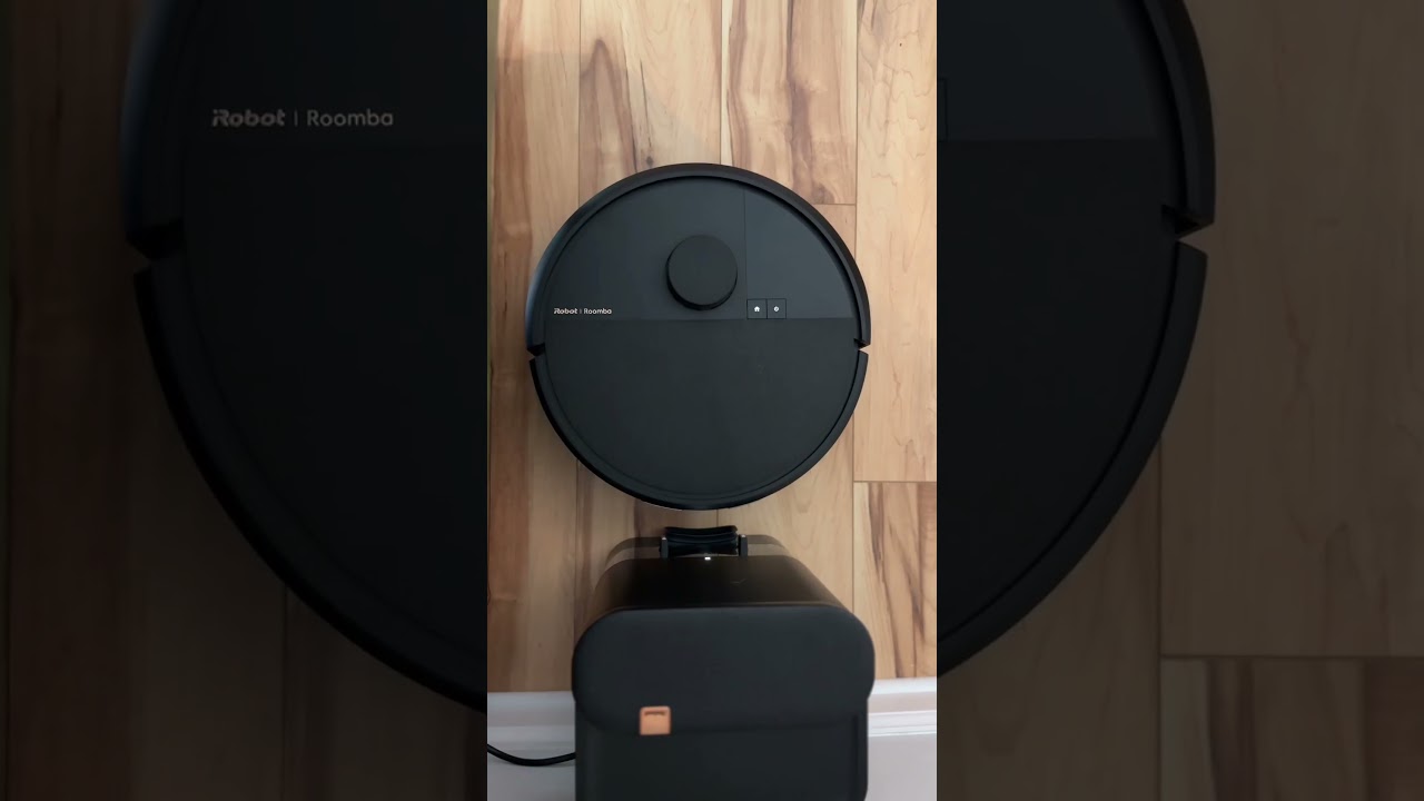Our best robot vacuum ever: Roomba&reg; Max 705 Vac