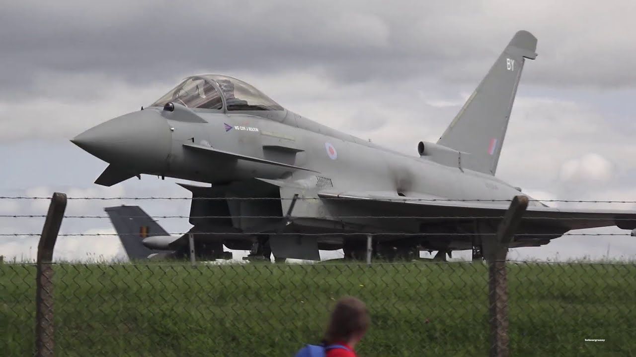 Fun Jet Watching at Biggin Hill Airshow 2017