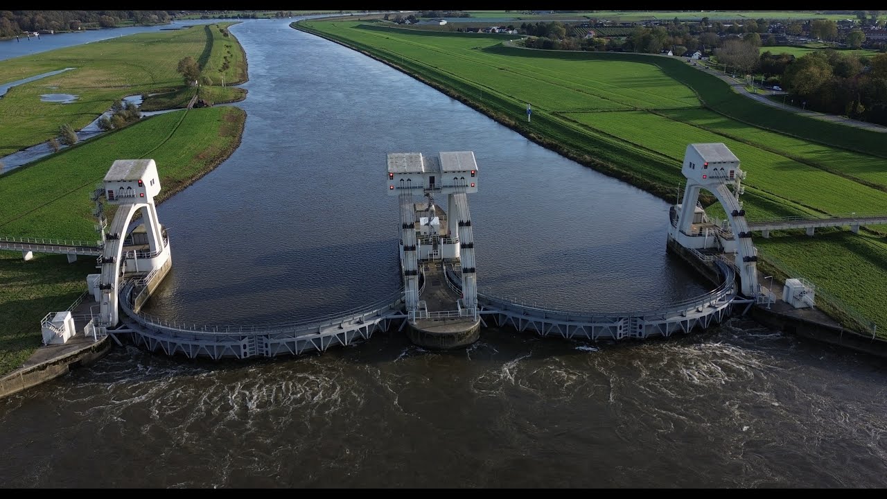 Stuwcomplex Driel in the Netherlands