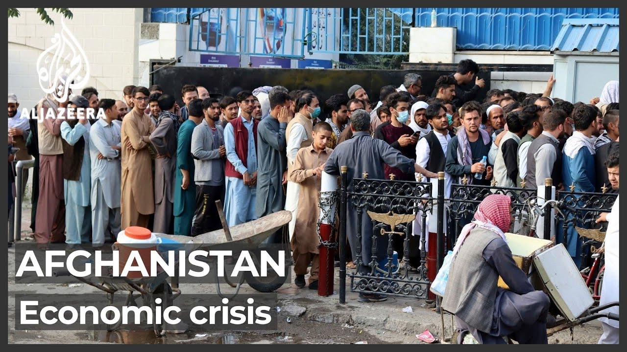 Anxiety grows as cash-strapped Afghans queue outside closed banks