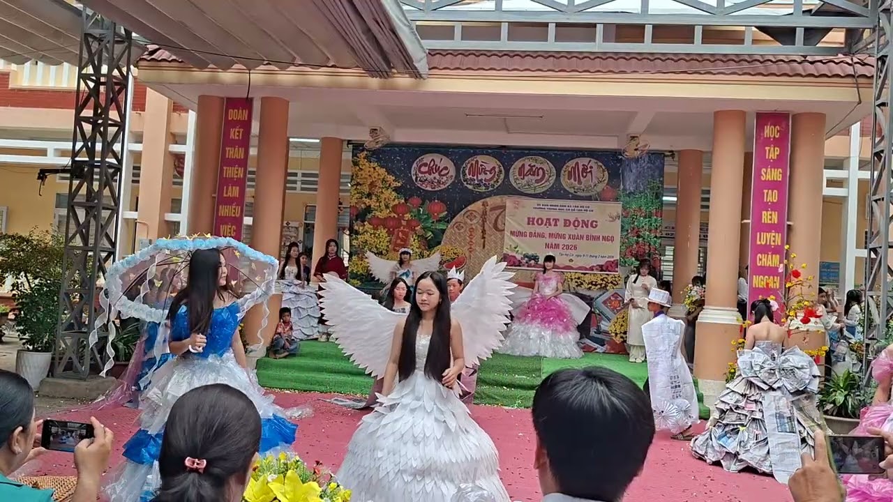 Thời trang môi trường và thời trang xuân 2026 khối 8,9
