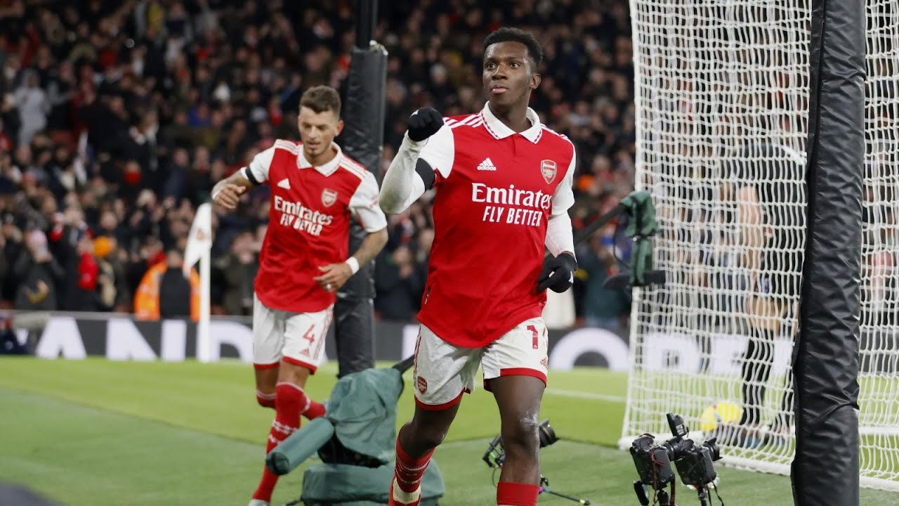 Nketiah nets late winner as Arsenal disciplines Man Utd to restore a five point Premier League lead