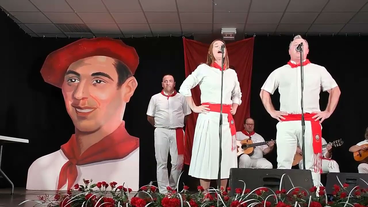 TUVE AMORES CON UNA DONCELLA. NURIA PÉREZ CARO. JOSE ANTONIO PÉREZ CARO. JOTAS NAVARRAS