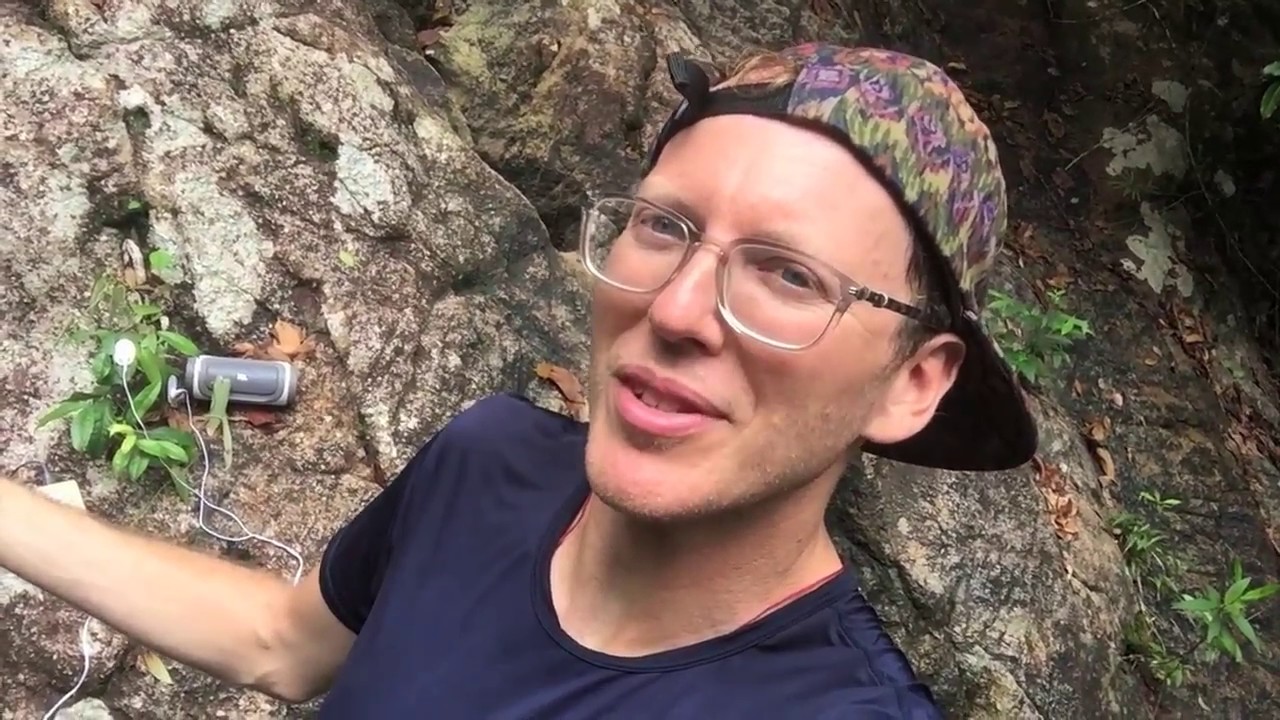 Hiking with MIDI Sprout - Sick Plant vs. Healthy Plant