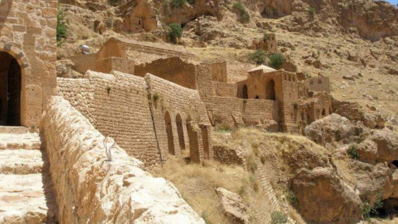 Nükhet Everi ile Mardin - Mor Augin Manastırı