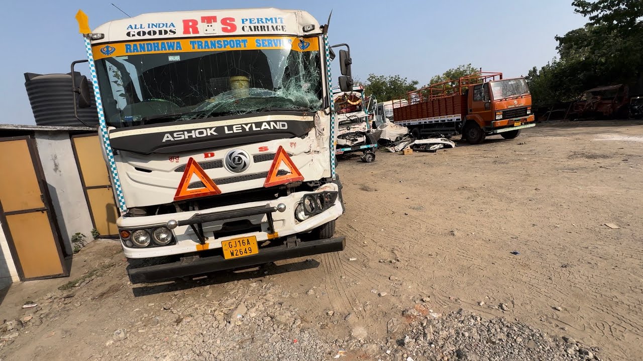 Naye Ashok Leyland BS6 Truck Ka Hua Accident | Company Mein Kaam Karvake Hue Pareshan