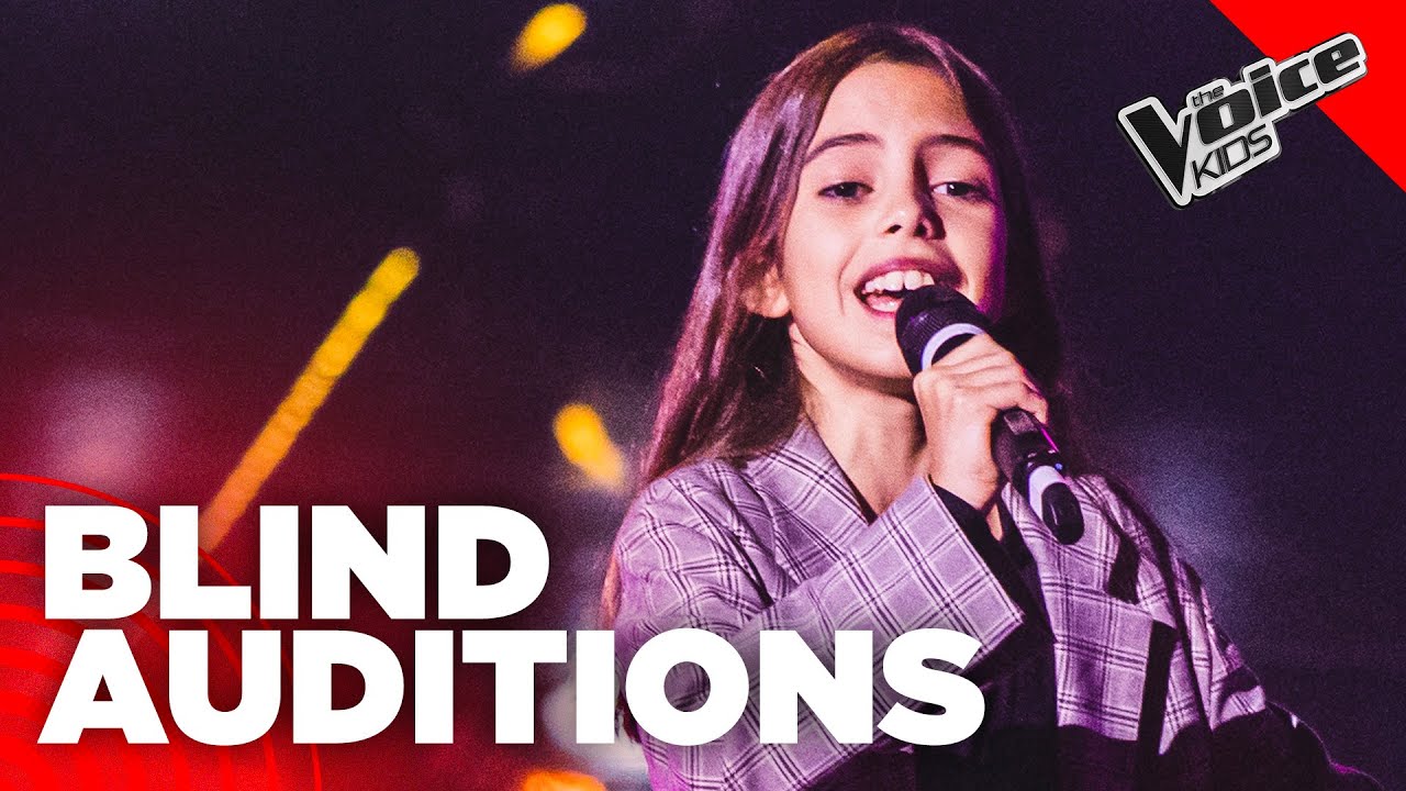 Il tributo di GIULIANA a Raffaella Carrà con “Fiesta” | The Voice Italy Kids | Blind Auditions