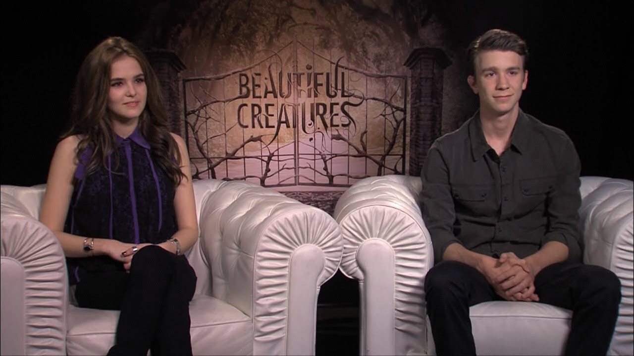 Zoey Deutch & Thomas Mann - Beautiful Creatures Interview HD