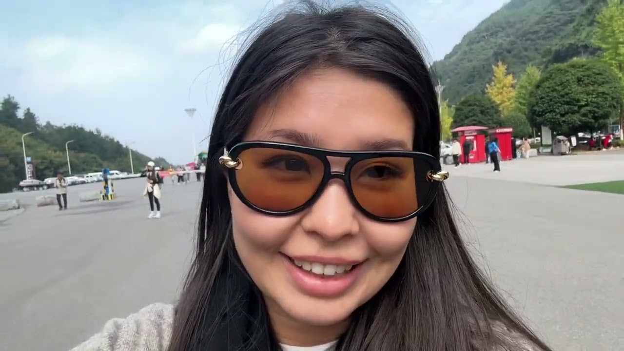 count how many times i said “insane” in zhangjiajie