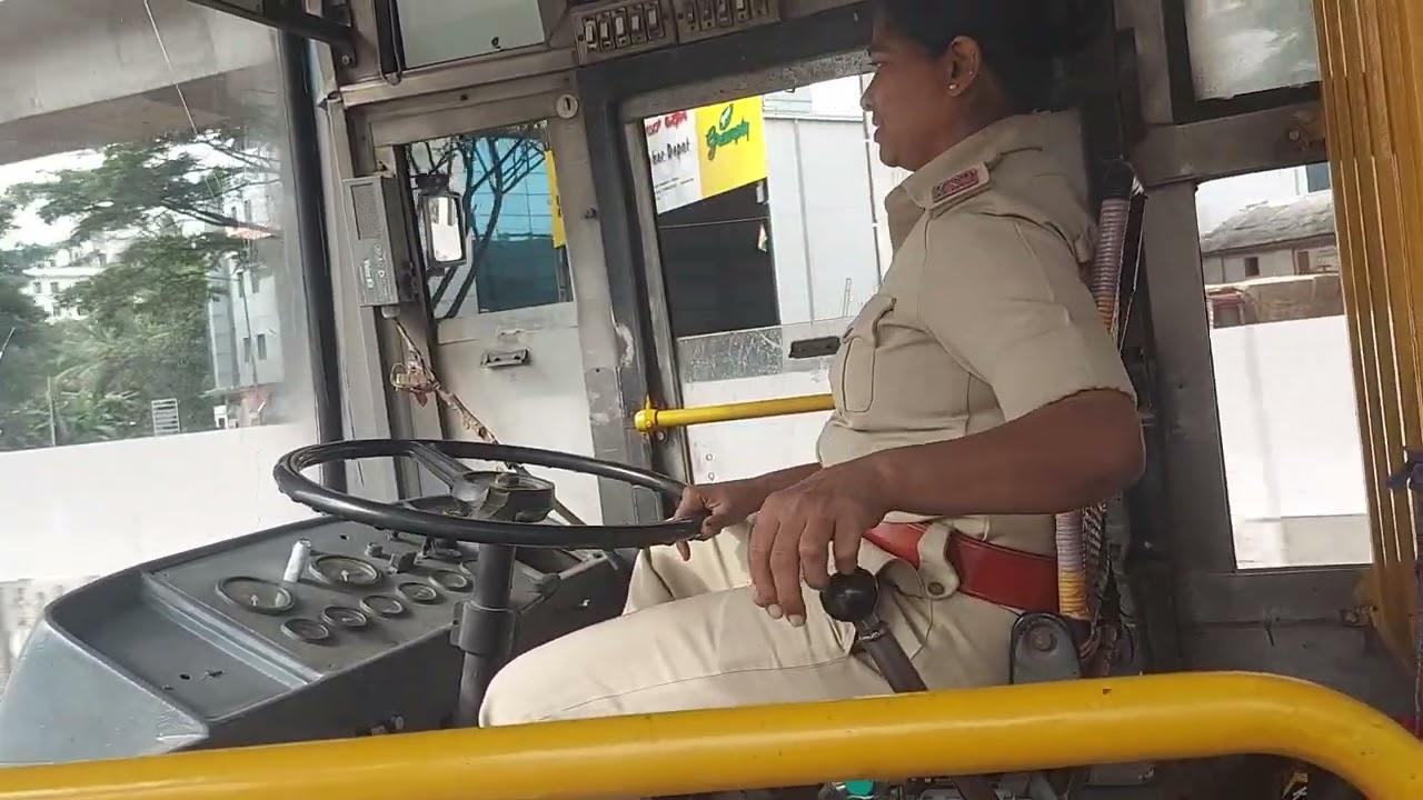 BANGALORE FEMALE BMTC BUS DRIVER 😊😇