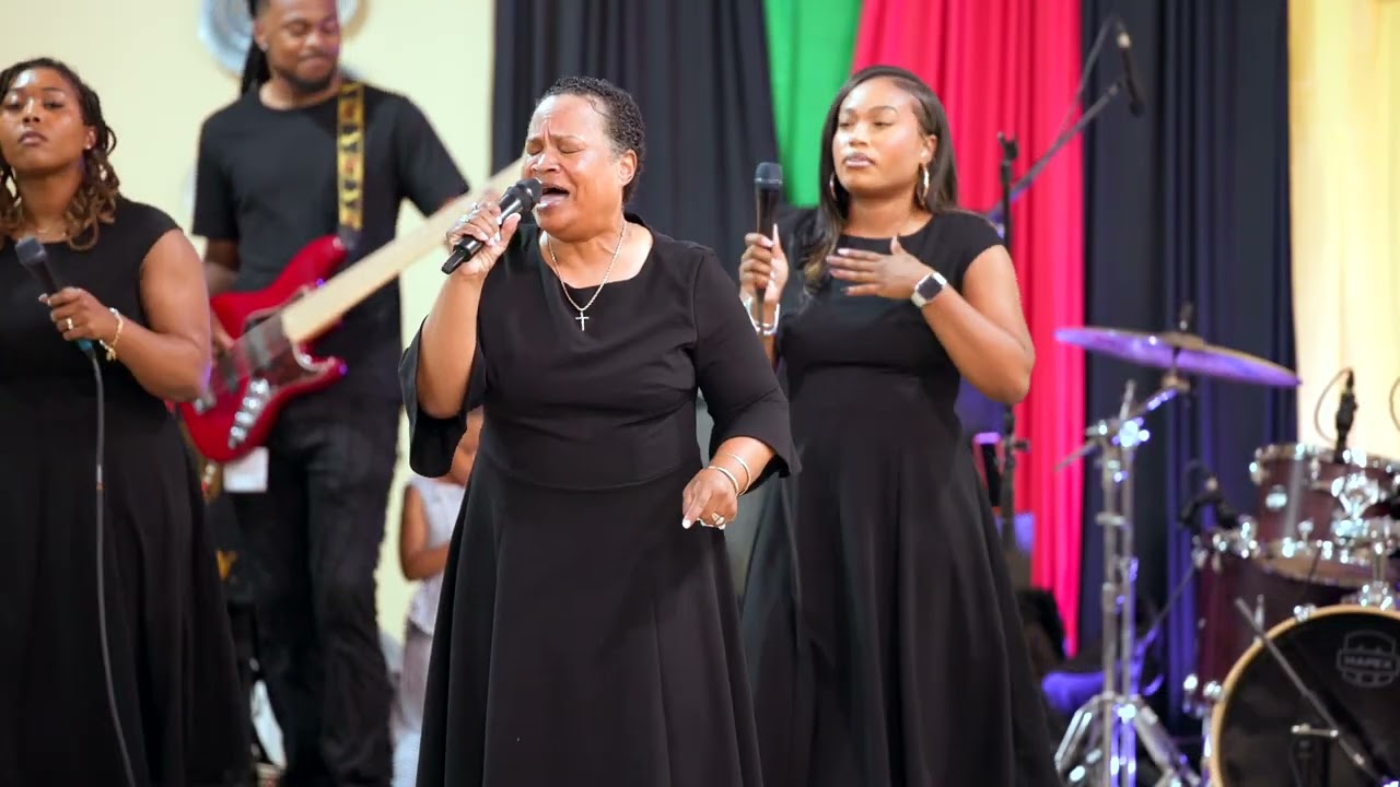 The Loving Sisters - I'm Waiting on Jesus (LIVE Juneteenth Fire! Hopkins SC 2025)