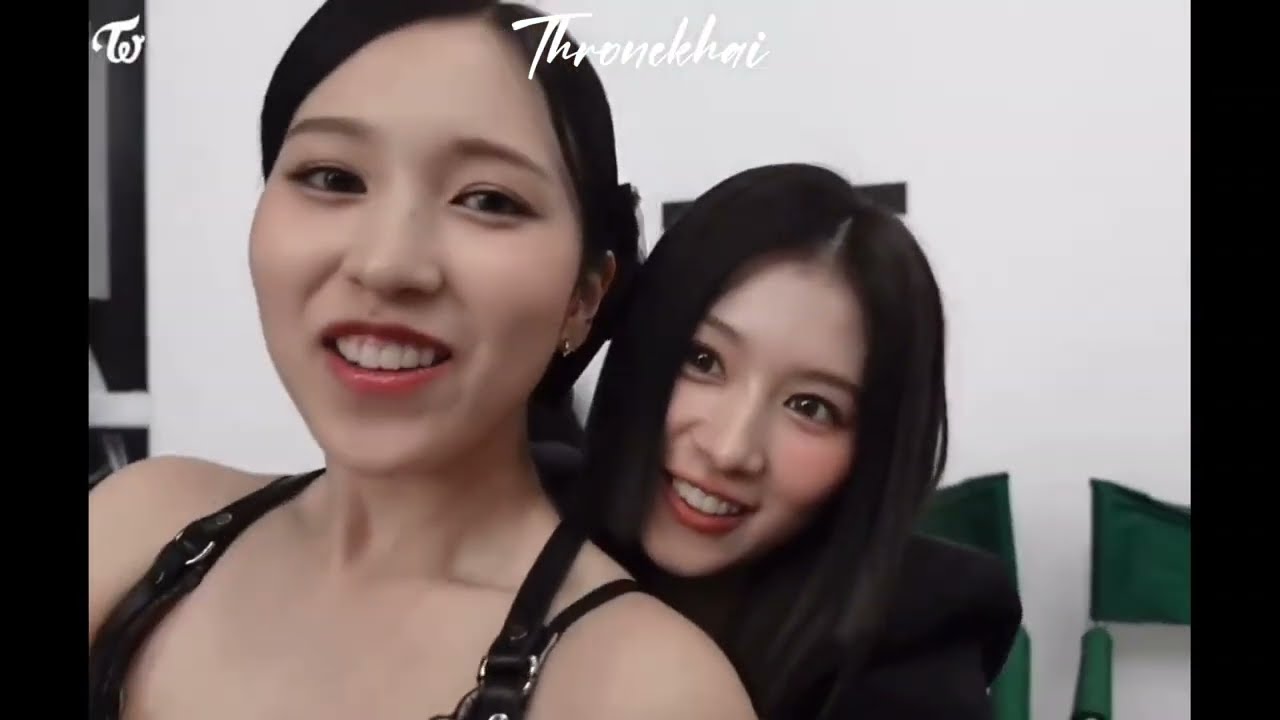 TWICE Sana & Mina 