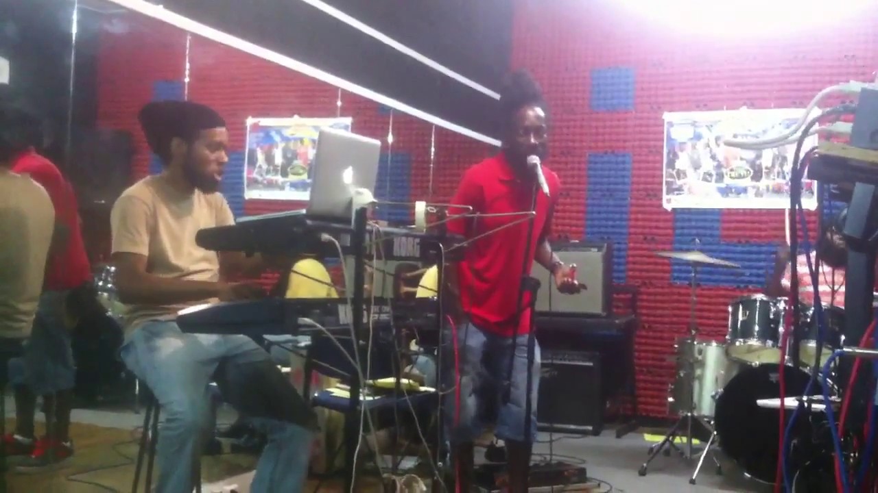 EXCLUSIVE : SIZZLA rehearsing dec 2012