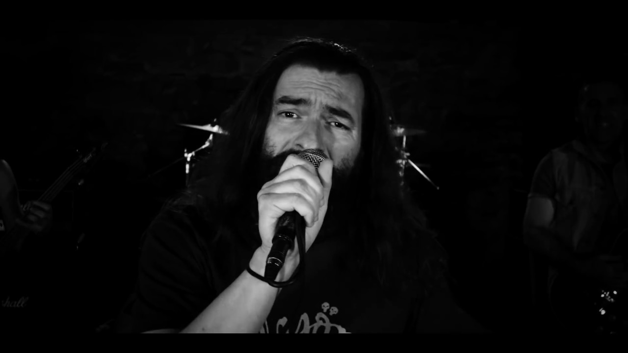 Malasömbra - Pienso en ti